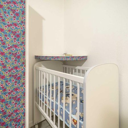 Апартаменты Apartamento Em 4 Ilhas Бомбиньяс Экстерьер фото