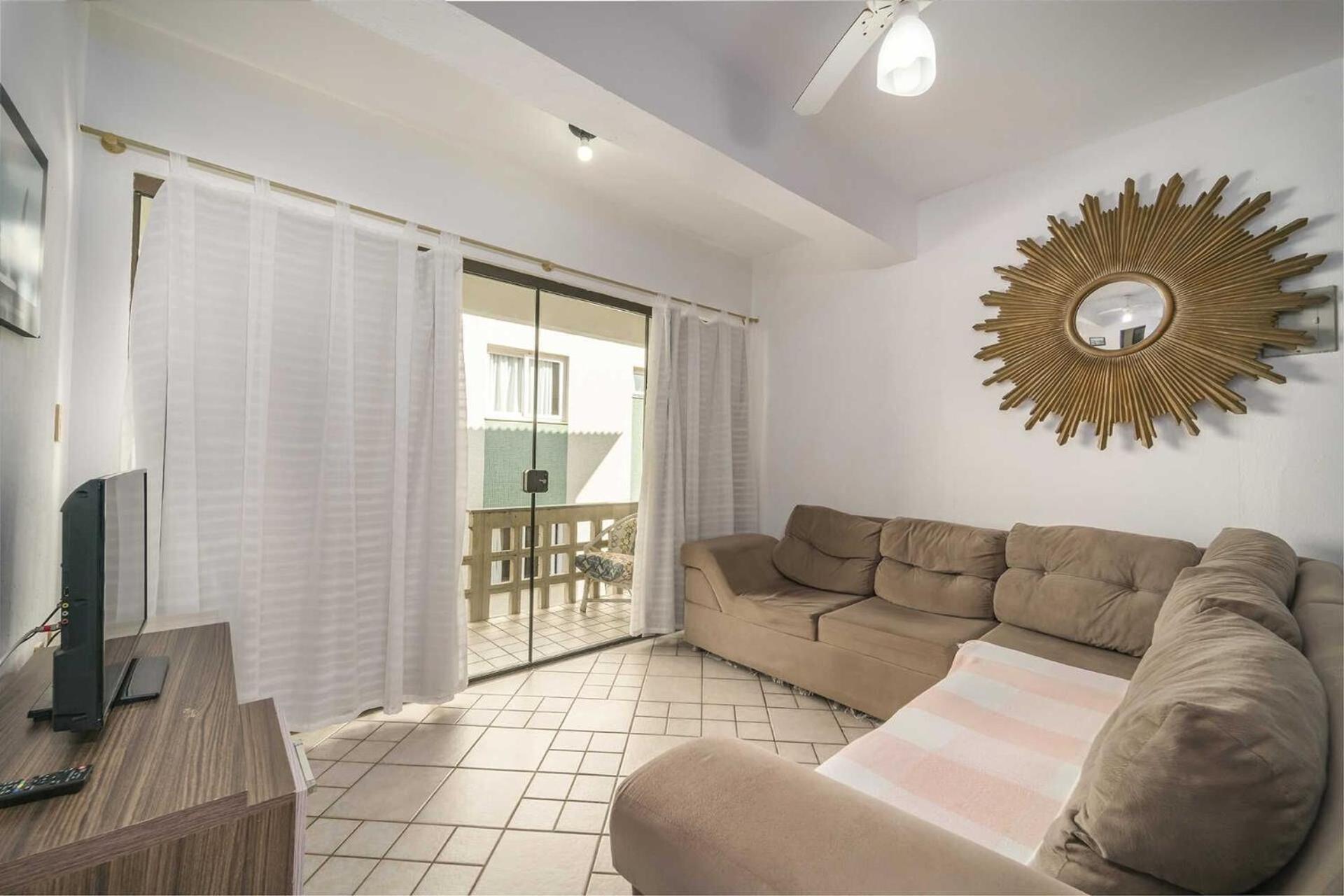 Апартаменты Apartamento Em 4 Ilhas Бомбиньяс Экстерьер фото
